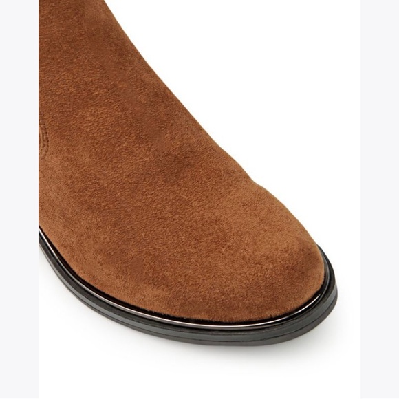 Caprice Shoes Vegan Leather stretch knee boot. NWT - Picture 3 of 9